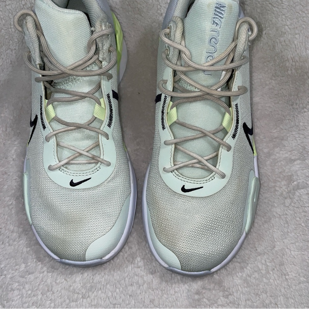 Men’s size 7.5 Nike Renew Elevate III. - Picture 9 of 12